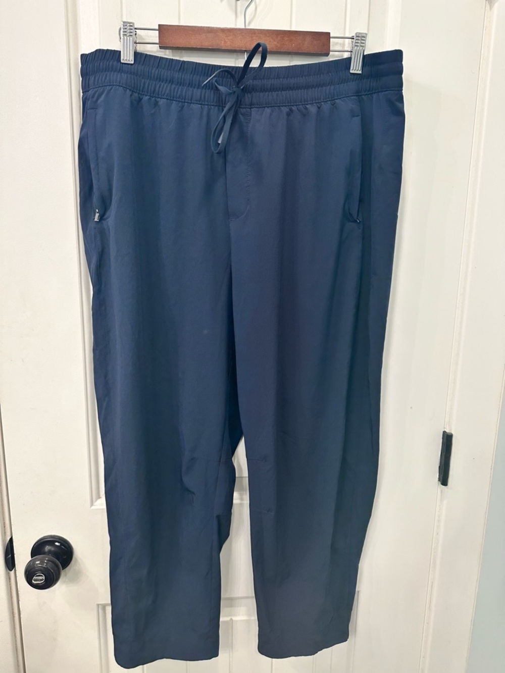Athleta Lightweight Athletic Travel Pants Navy 16 Minimalist Athleisure